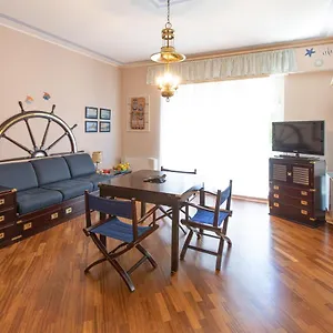 appartamento-a-rapallo-a-100-mt-dalla-spiaggia.hotelitalianriviera.com/