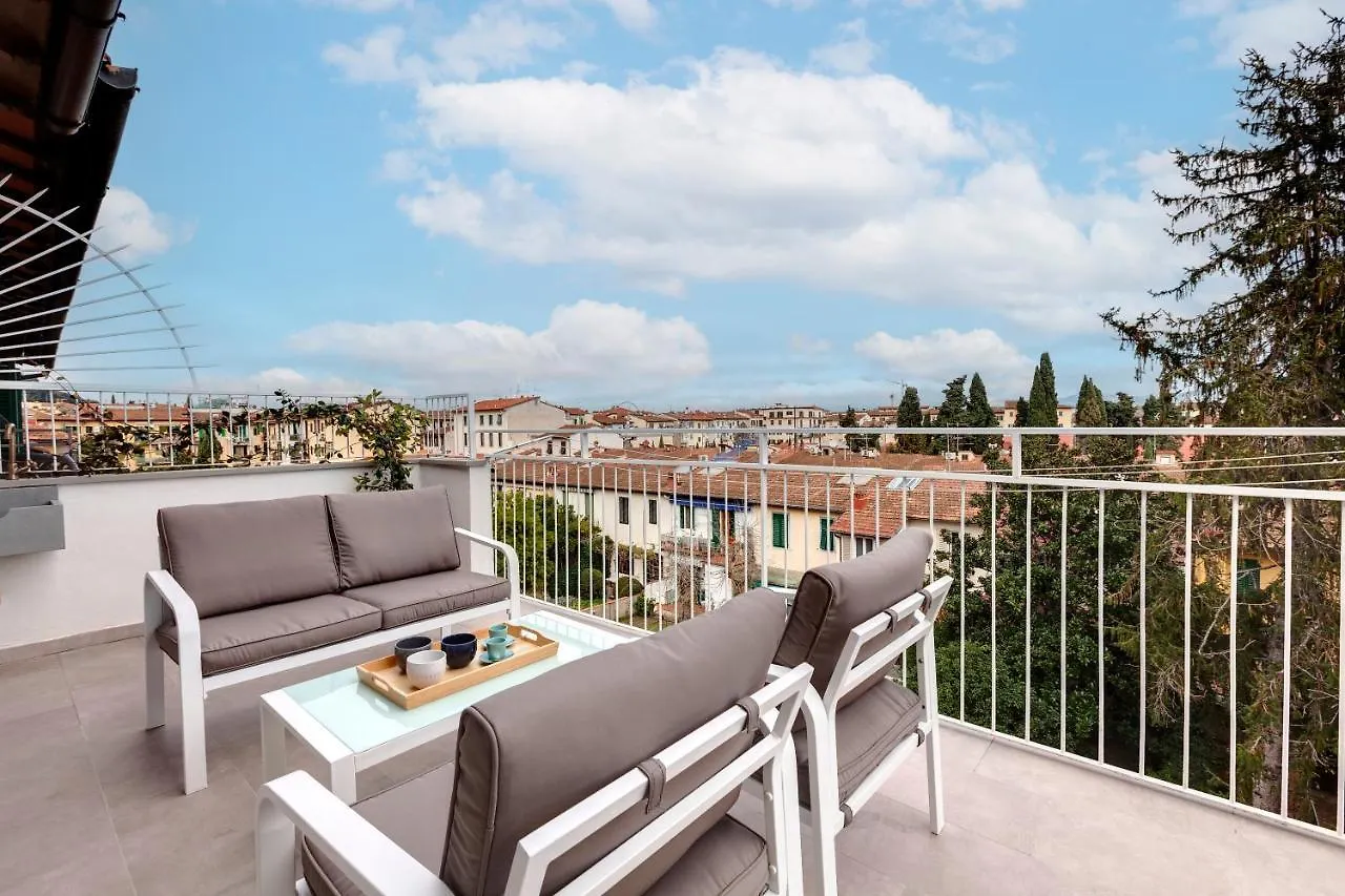 Aleardi Roof Apartment By Mamo Florence Italy