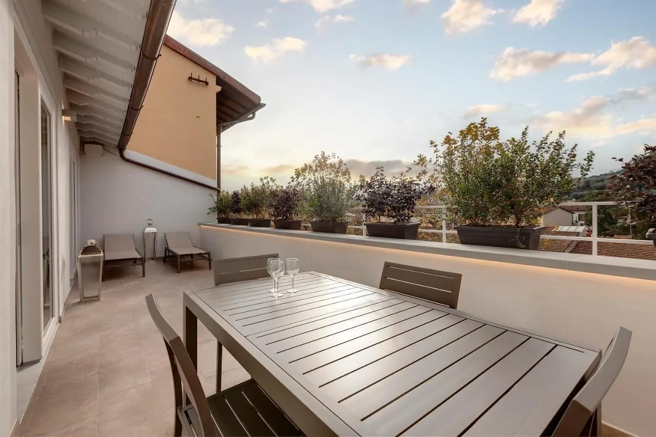 Aleardi Roof Apartment By Mamo Florence Italy