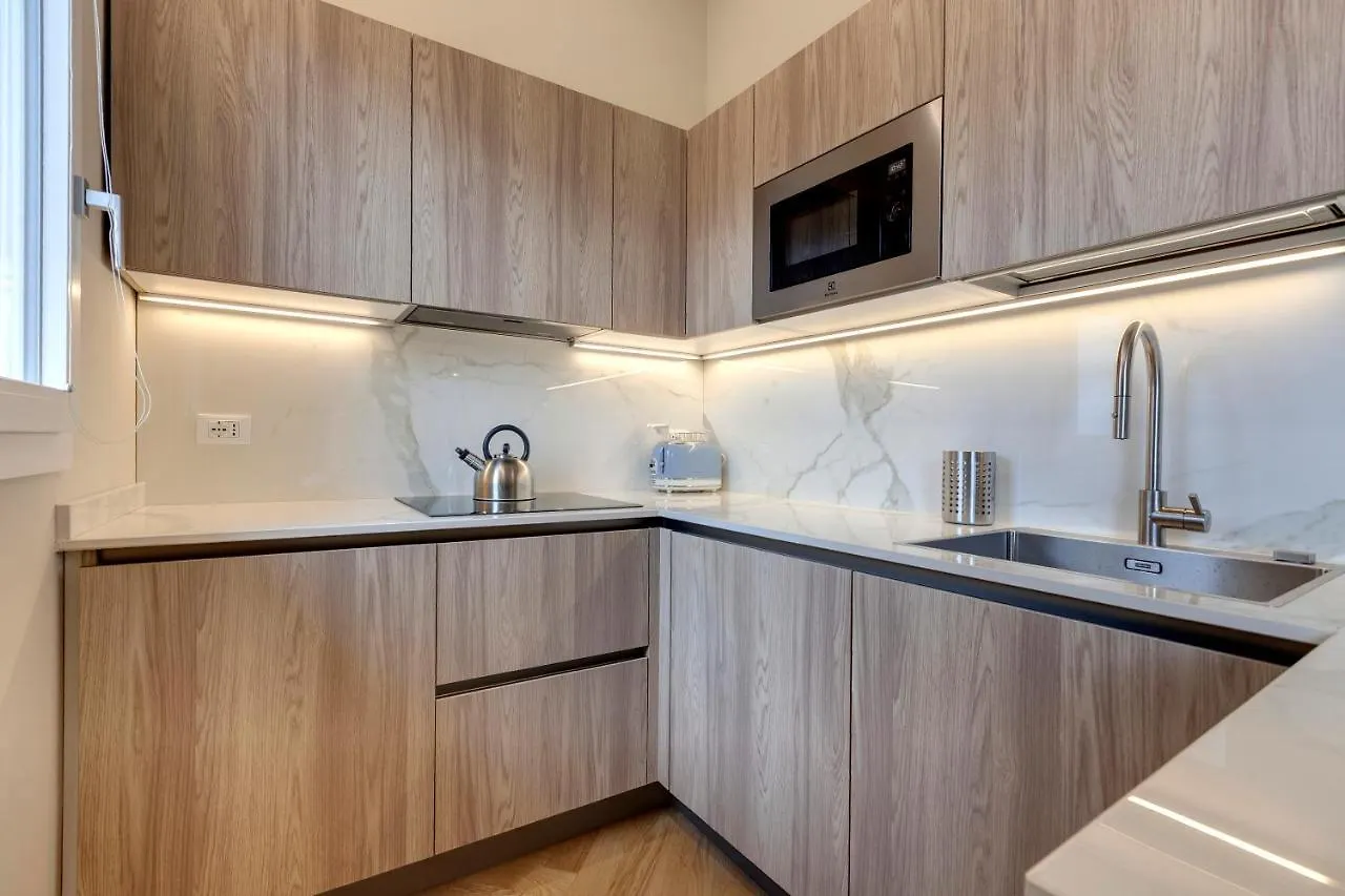 Aleardi Roof Apartment By Mamo Florence